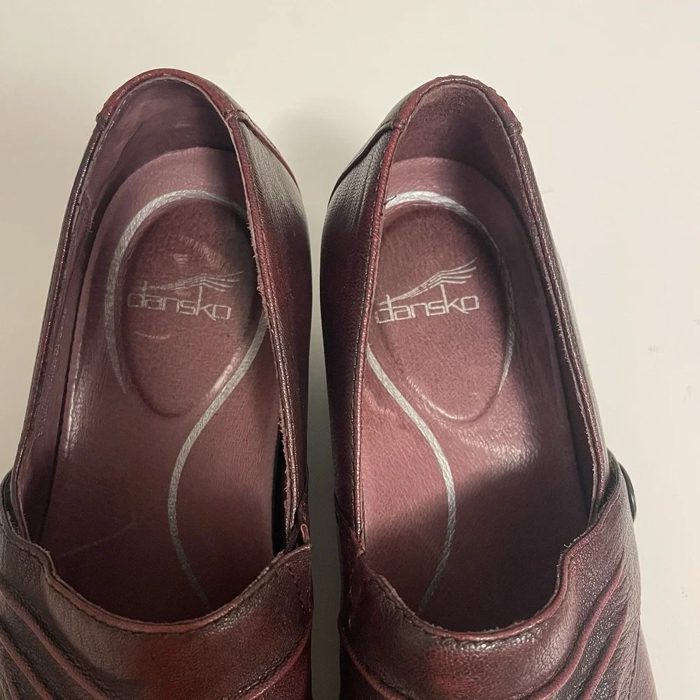 Dansko Leather Wedge Slip-ons Ruched Aimee Wine Brush Off 37‎ Nursing Shoes